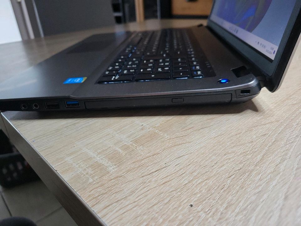 Terra Mobile Notebook Laptop Windows 11 17.3 Zoll in Dinklage