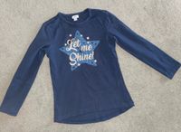 Blukids Mädchen Langarmshirt Sweatshirt blau Gr. 104 Hessen - Wetzlar Vorschau