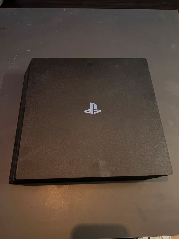 PlayStation 4 Pro (ps4) in Oberursel (Taunus)