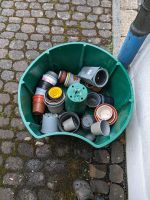 Zu verschenken Übertöpfe Regentonnenunterbau Hessen - Künzell Vorschau