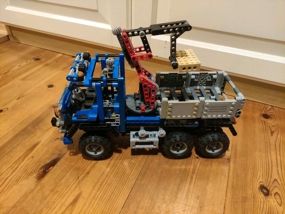 Lego Technik Set 8273-1 LKW blau in Berlin