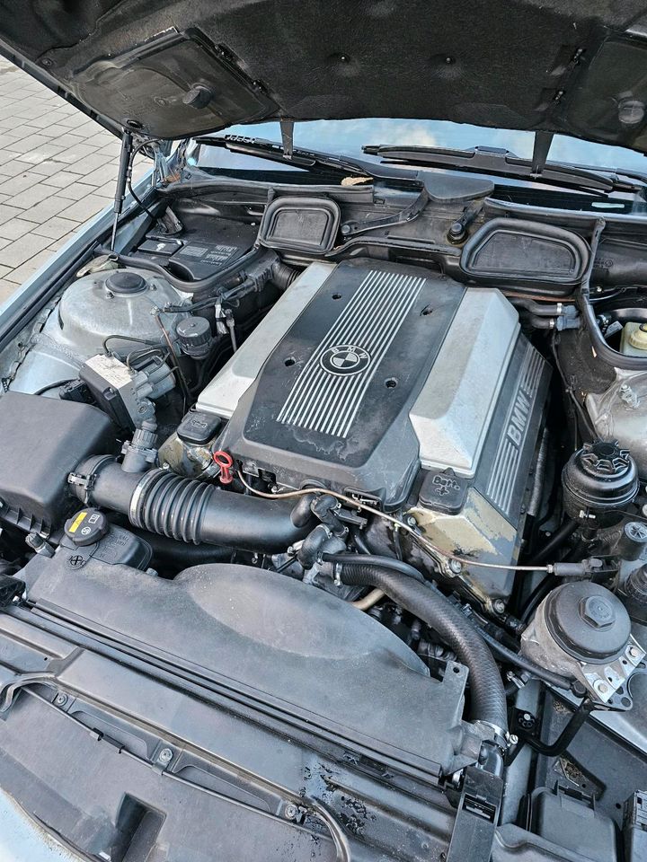 Bmw E38  730i V8 in Abtsgmünd