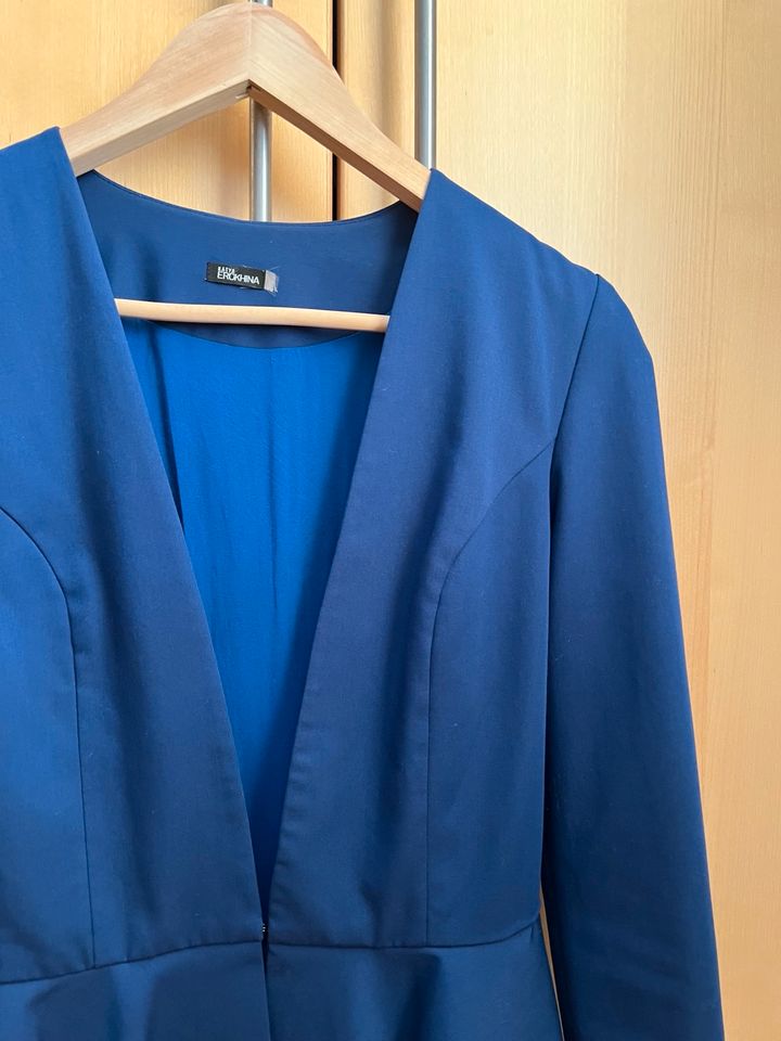 Eleganter taillierter Blazer aus Baumwolle, Größe XS in Dortmund