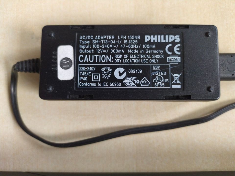 Verkaufe Philips 710 mit Fußschalter, Netzteil u. Kassette in Nideggen / Düren