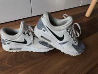 NIKE AIR MAX ZERO Gr. 38,5 Turnschuhe Schuhe Sneaker Sportschuhe Köln - Köln Merheim Vorschau