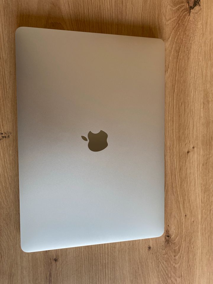 MacBook Pro (13-Zoll, M1, 2020) - Sehr guter Zustand in Neumarkt i.d.OPf.