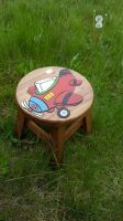 Schöner Kinder Hocker Schemel aus Holz Design Flugzeug rot Nordrhein-Westfalen - Geseke Vorschau