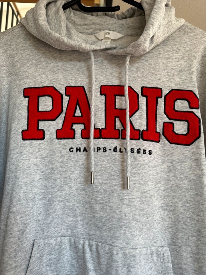 Hoodie Paris Grau rot Kapuzenpulli Kapuzenpullover warm M 38 in Ammerbuch