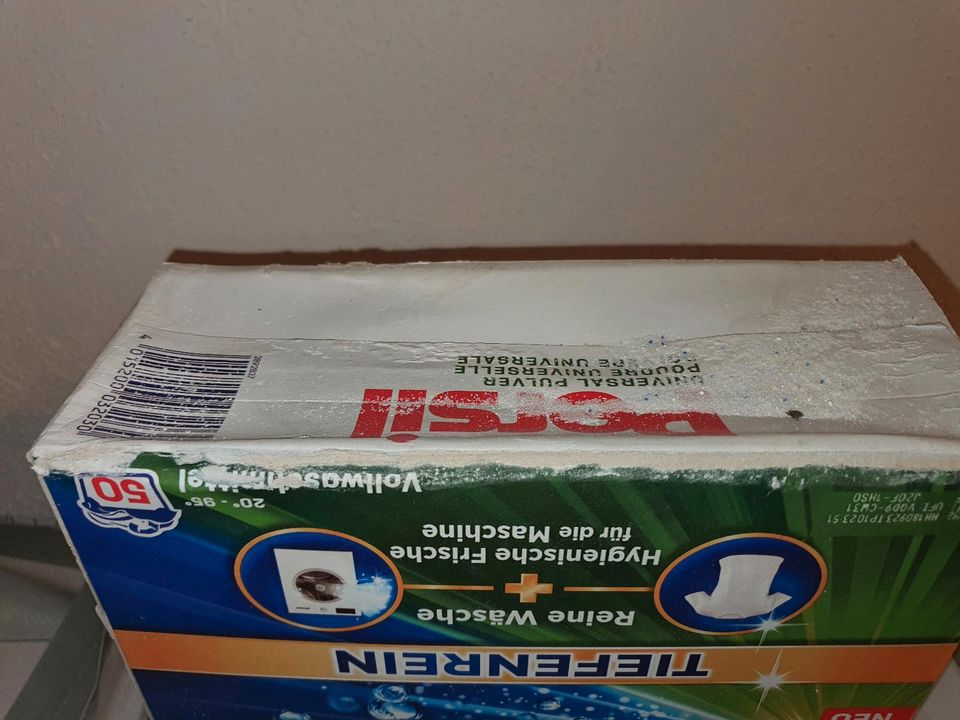 Persil Waschpulver je 8 Euro, da Verpackung nicht schön ist in Mönchengladbach