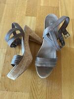 Miu Miu  Sandalen Plateau Kork Gr.40 inkl.Versand Berlin - Hellersdorf Vorschau