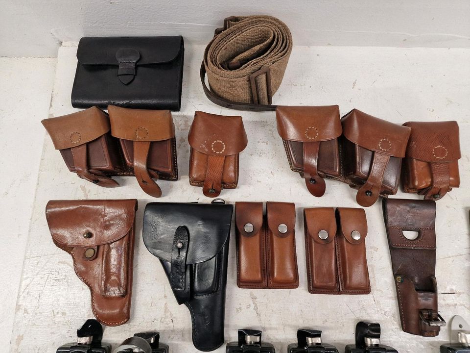 19 Teile Militaria, Holster, Patronentaschen, Magazintaschen uvm. in Heusweiler