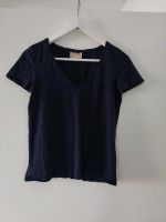 Sézane T-Shirt Basic blau V-Ausschnitt XS 34 Hessen - Mühlheim am Main Vorschau