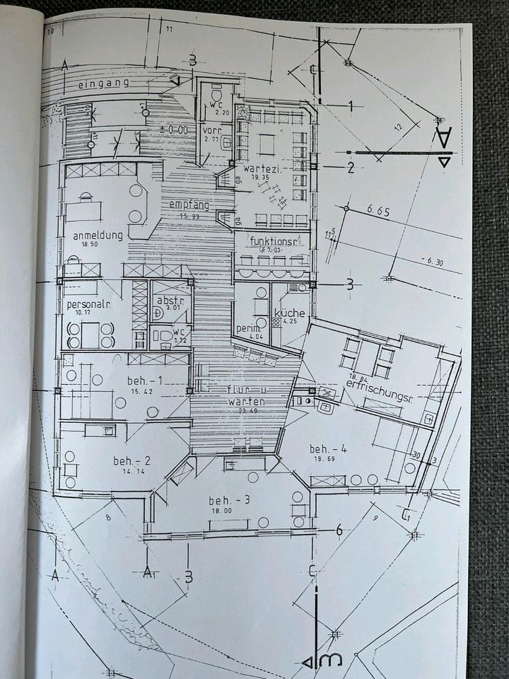 Büro Praxismöbel in Limbach