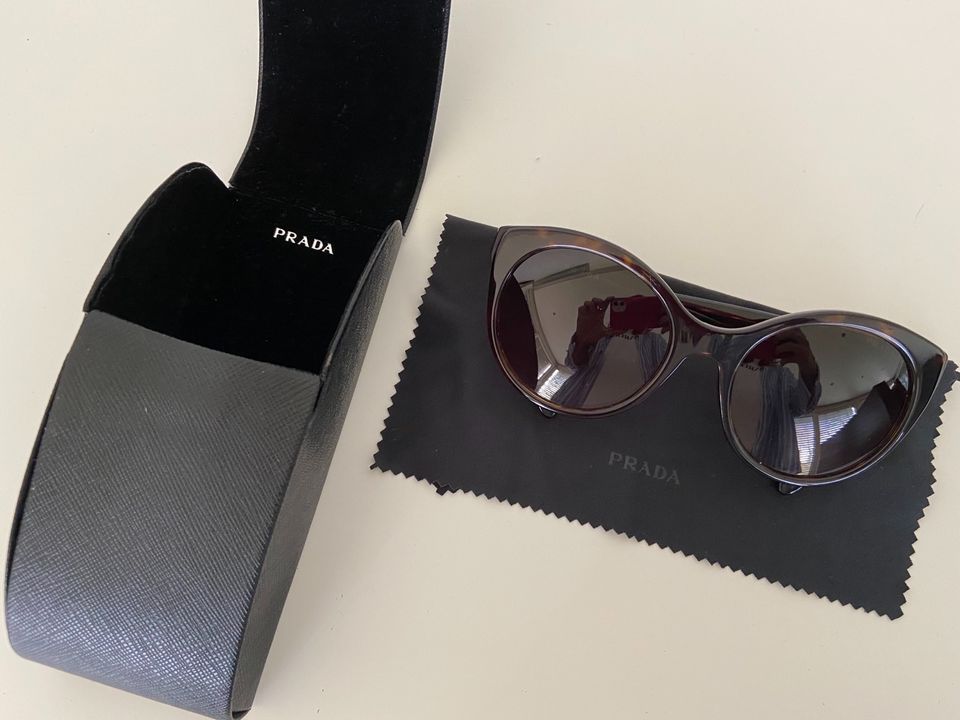 Prada Sonnenbrille Havanna Cateye SPR23O 2AU-6S1 in Ratingen