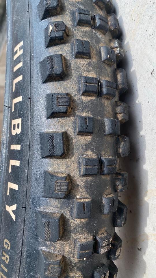 Specialized Hillbilly Grid Gravity T9 29 x 2,4 *neues Modell* in Regensburg