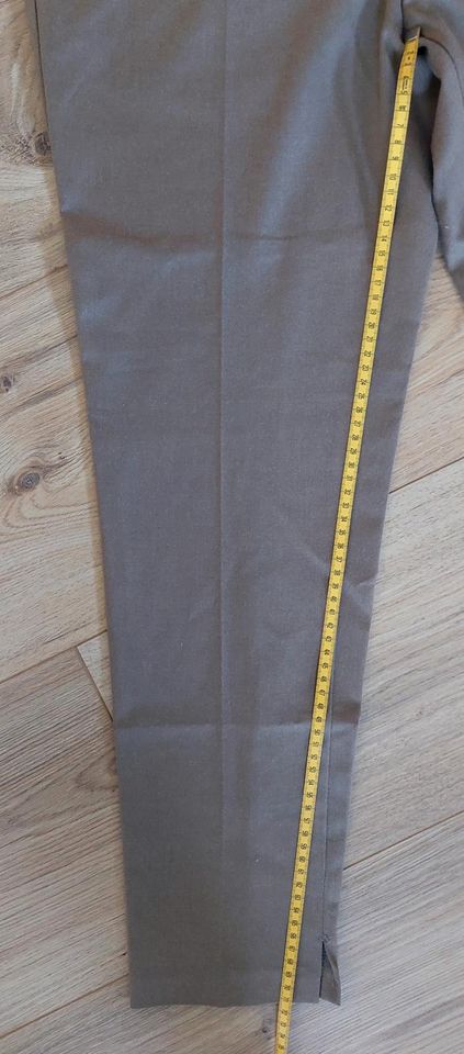 Benetton Anzug Damen Kurzblazer 3/4 Hose Caramelfarben L-XL in Bremen