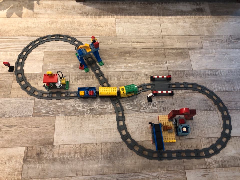 Lego Duplo Eisenbahn Super Set (5609) in Niedersachsen - Hittbergen | Lego  & Duplo günstig kaufen, gebraucht oder neu | eBay Kleinanzeigen ist jetzt  Kleinanzeigen