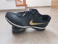 Nike Schuhe/Sportschuhe/Laufschuhe Größe 40,5 Bayern - Vohburg an der Donau Vorschau