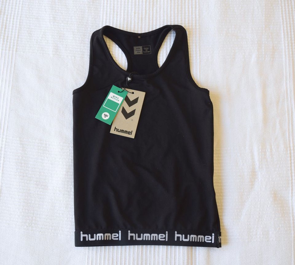 *verkauft* HUMMEL schönes Sport Top Gr 128 schwarz in Berlin