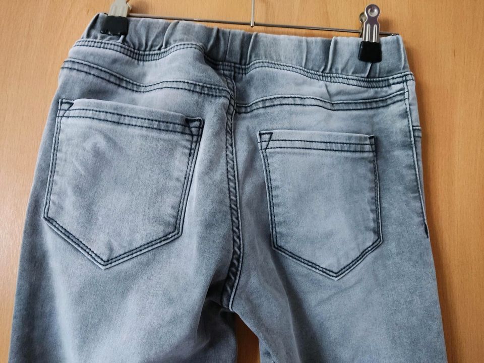 Gr. 152 Fitz Jako-o Jeans Treggings helleres grau in Peine