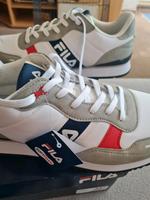 Neue Turnschuhe von Fila Bayern - Augsburg Vorschau