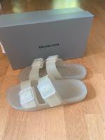 Balenciaga Sandale Düsseldorf - Stadtmitte Vorschau