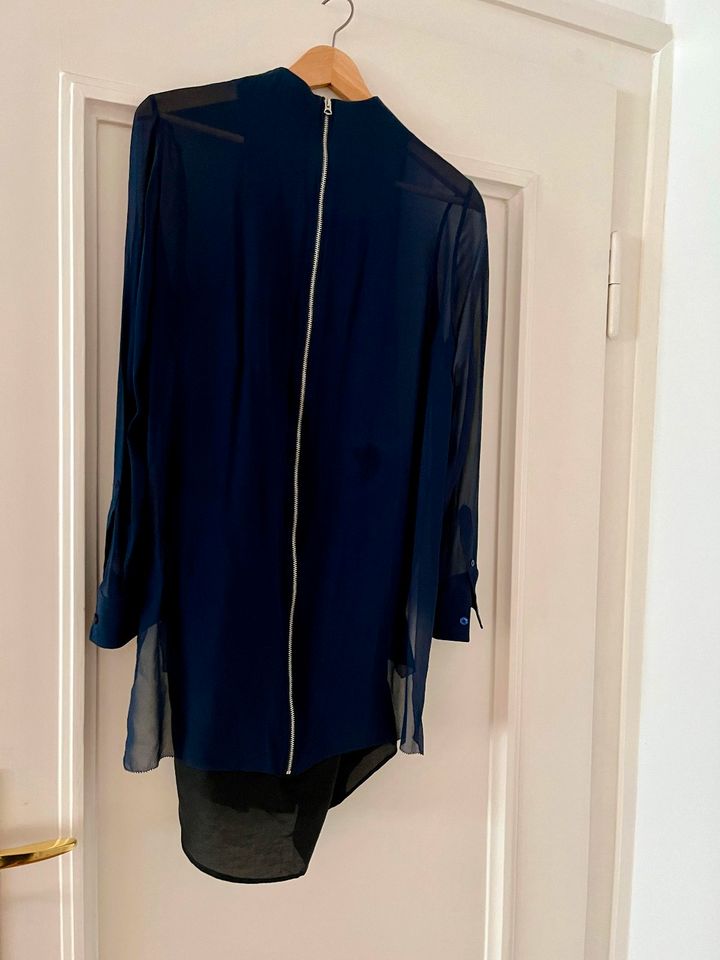 Lässige ACNE Studios Hemdbluse nachtblau schwarz 2in1 top! in München