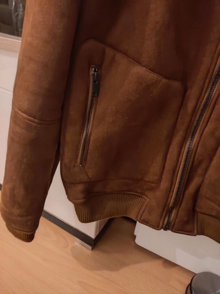 Neu, "Pull&Bear" Winterjacke, gefüttert, Gr. L, braun! in Pinneberg