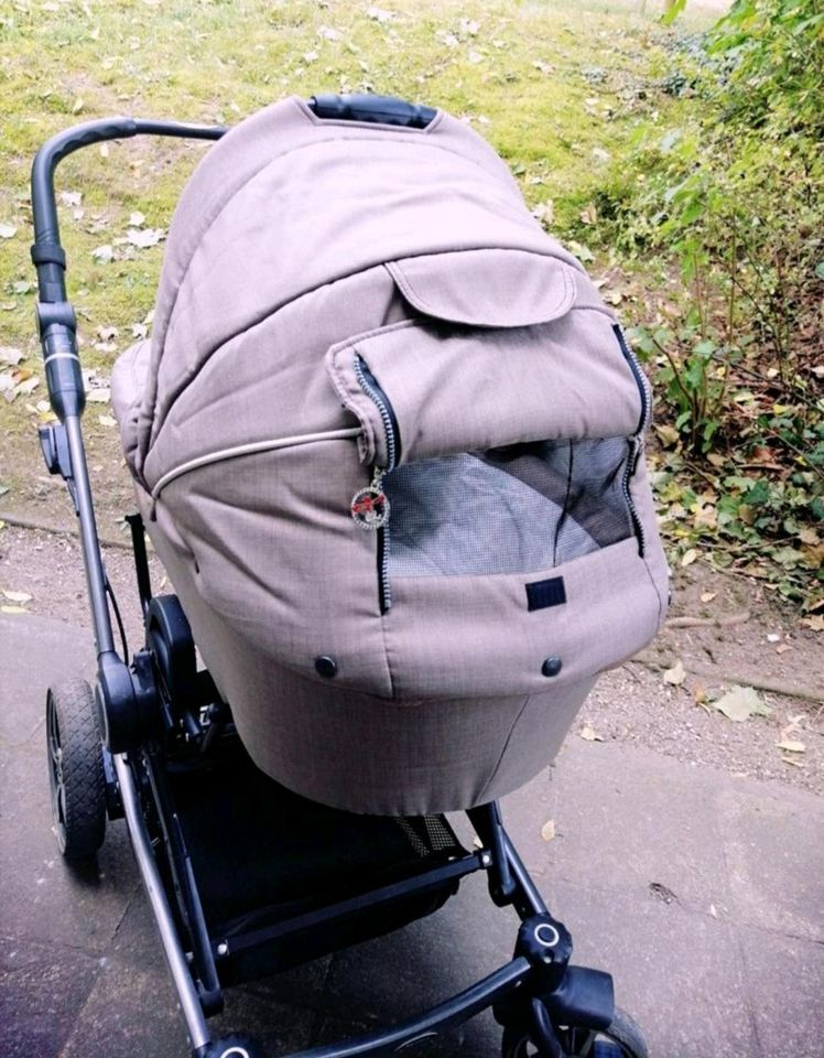 Kinderwagen und Buggy mit Zubehör in Dresden