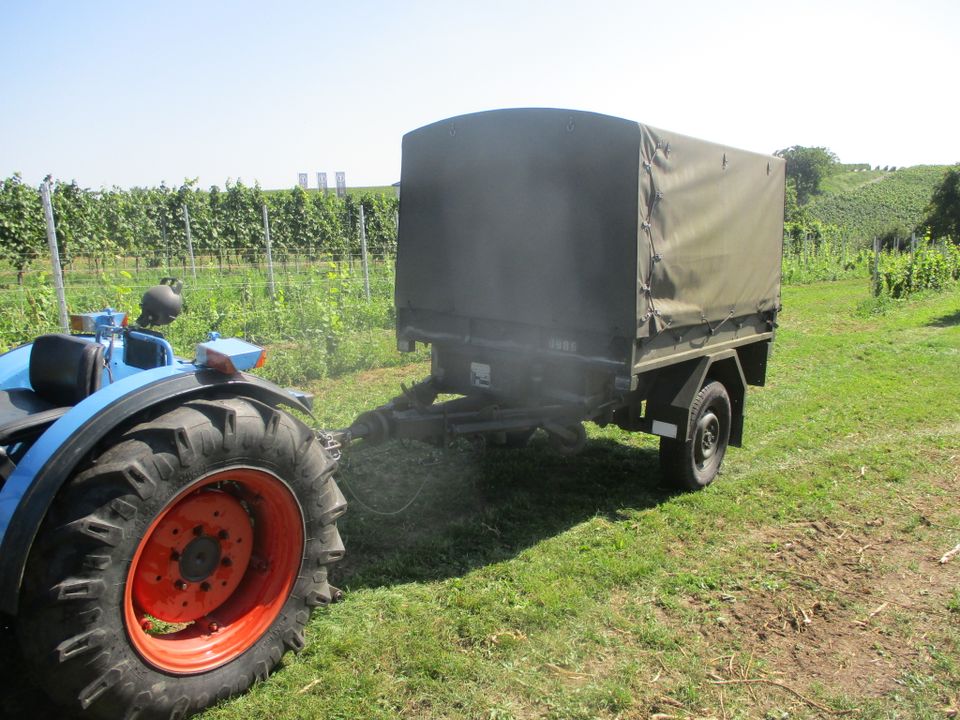 Weinbau - Planwagen Anhänger - Tüv neu - 40km/h in Frankweiler