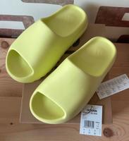 Yeezy Slide glimmgrün, Größe 43, Neu Thüringen - Pössneck Vorschau