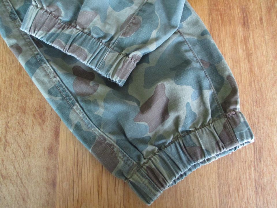 G-Star Raw Damen-Hose  Army Radar camouflage 27/32 Gr. 36 in Xanten