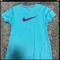 Nike Sport T-Shirt, Gr. 122 - 128 Baden-Württemberg - Bad Dürrheim Vorschau