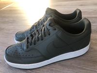 Herren Nike Schuhe Gr. 44 oliv Thüringen - Diedorf bei Mühlhausen Vorschau