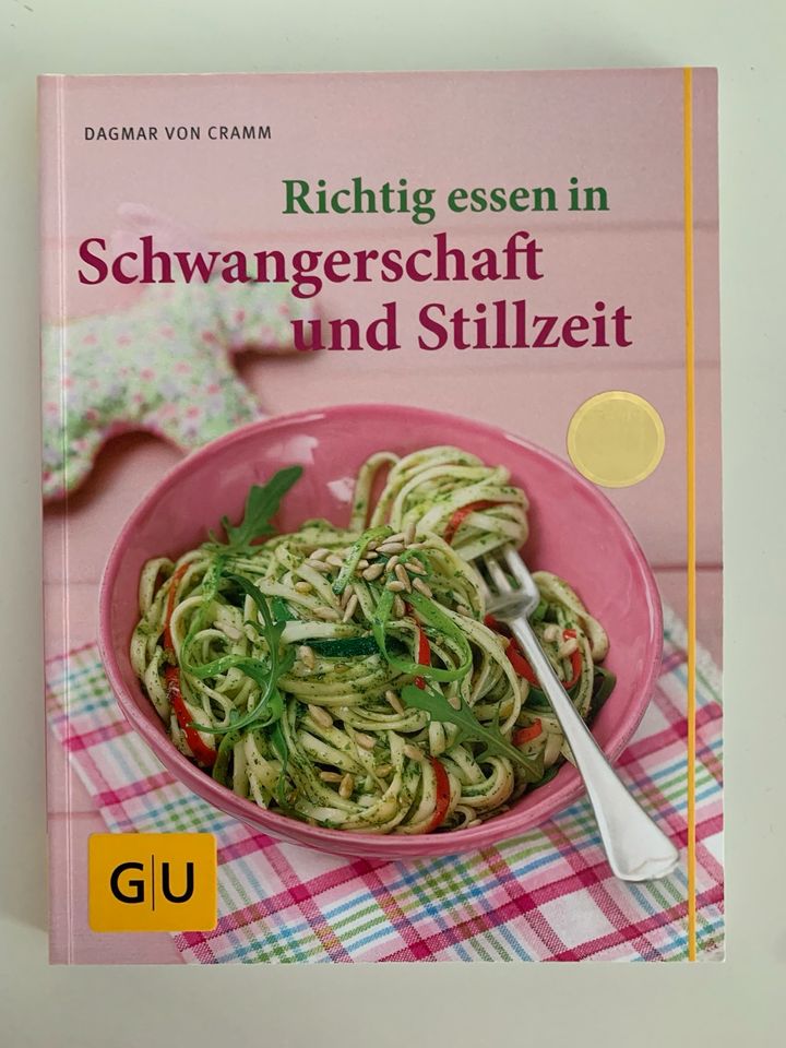 Richtig essen in der Schwangerschaft Buch Ratgeber Cramm in Herne