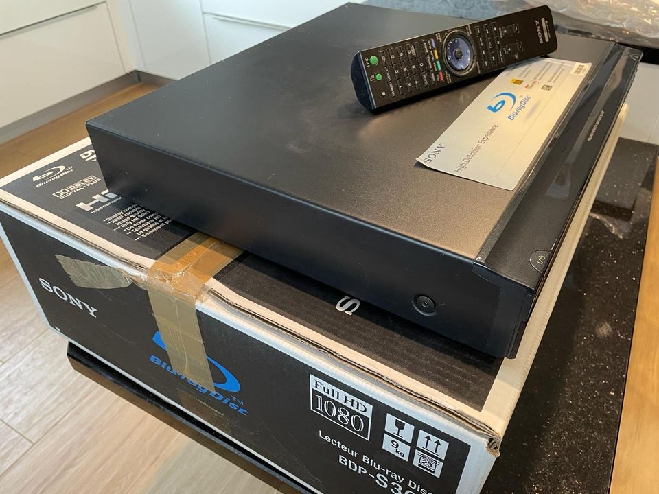 Sony Blue Ray Player BDP-S300 - TOP ZUSTAND in Rheinfelden (Baden)