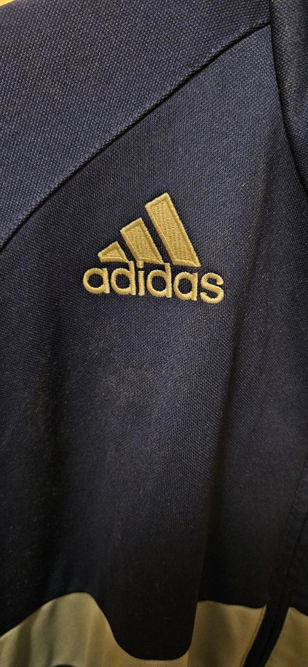 Adidas Jacke in Witten