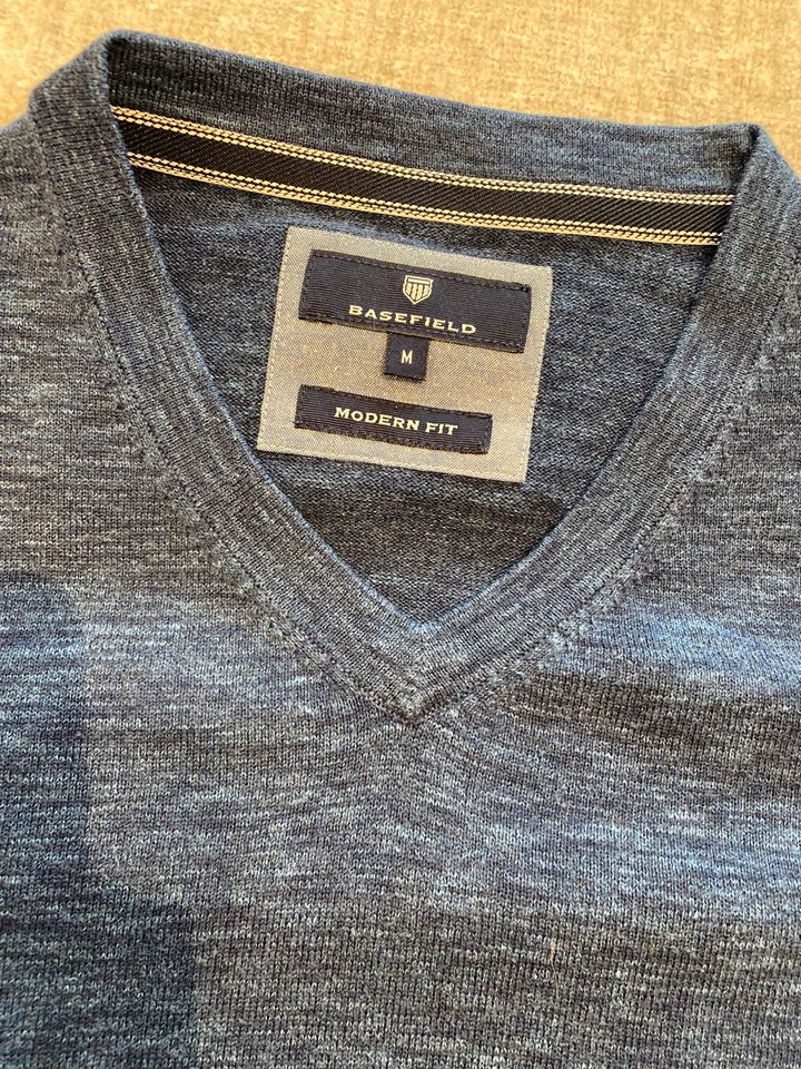 Basefield Pullover Herren  modern fit Größe M blau in Karlstadt