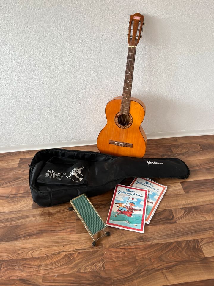 linkshändergitarre mit zubehör in Nürnberg (Mittelfr)