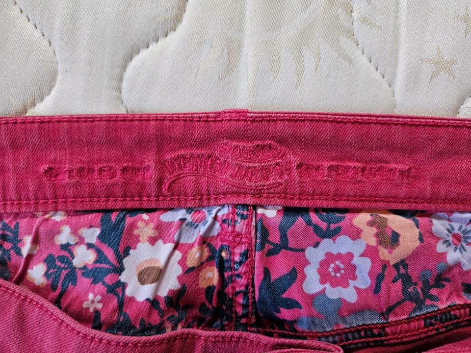 S.Oliver Jeans rot und pink Gr. 42 in Putbus