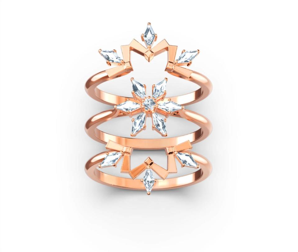 Schmuck-Set von Swarovski, Ring, Ohrstecker, Halskette, Armreif in Halberstadt