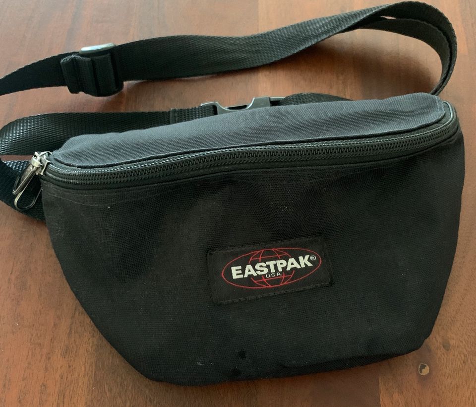 Gürteltasche EASTPAK in Berlin