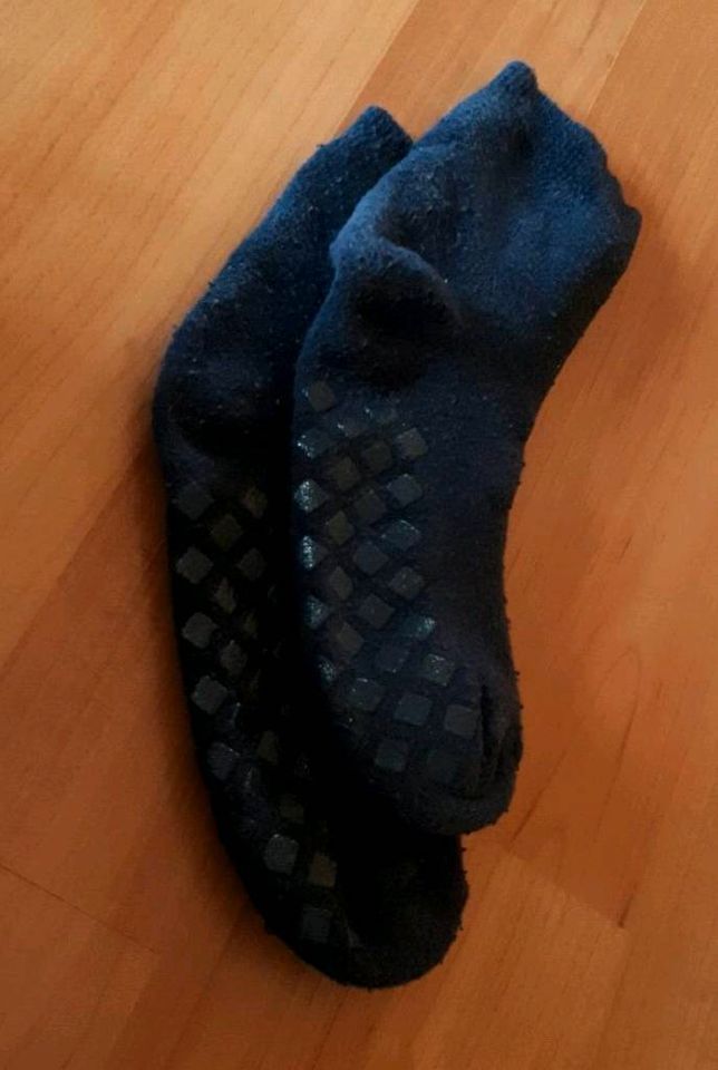 Socken *NEU* 35-38 in Struppen