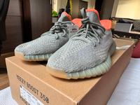 YEEZY BOOST 350 V2 DESERT SAGE Größe 42,5 München - Maxvorstadt Vorschau