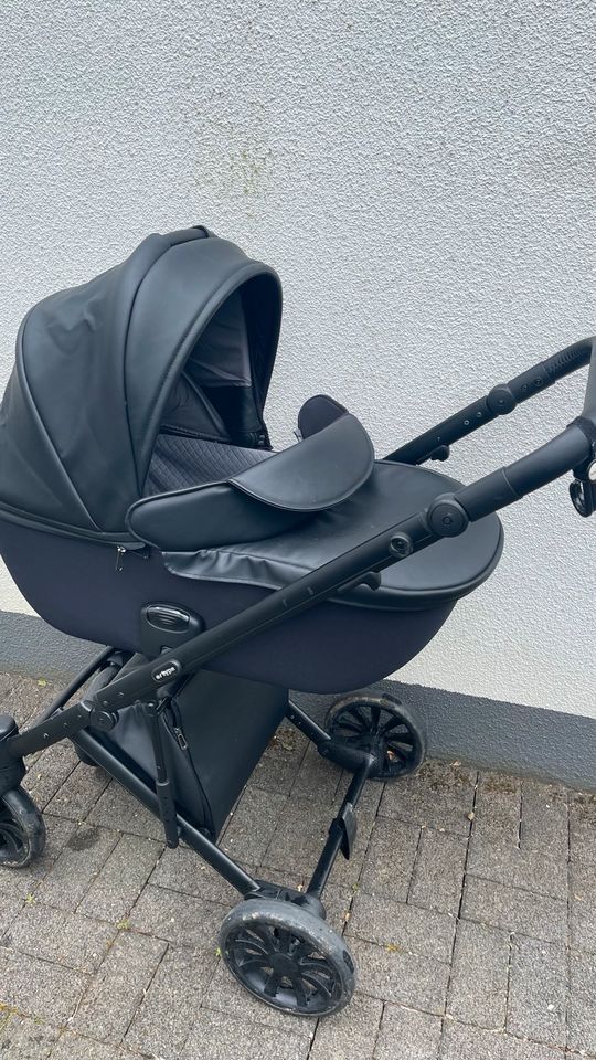 Kinderwagen Anex e Type 3 in 1 in Lindlar