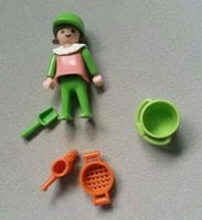 Playmobil Mädchen mit Sandkastenspielzeug Niedersachsen - Handorf Vorschau