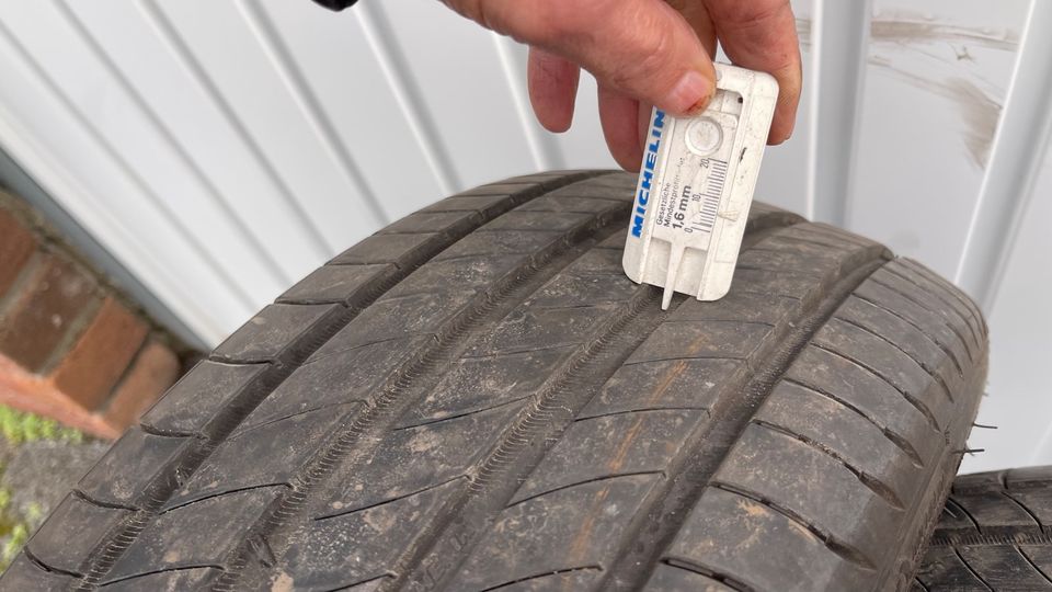 Michelin Sommer Reifen: 205 45 R 17 (4 Stück) in Duisburg