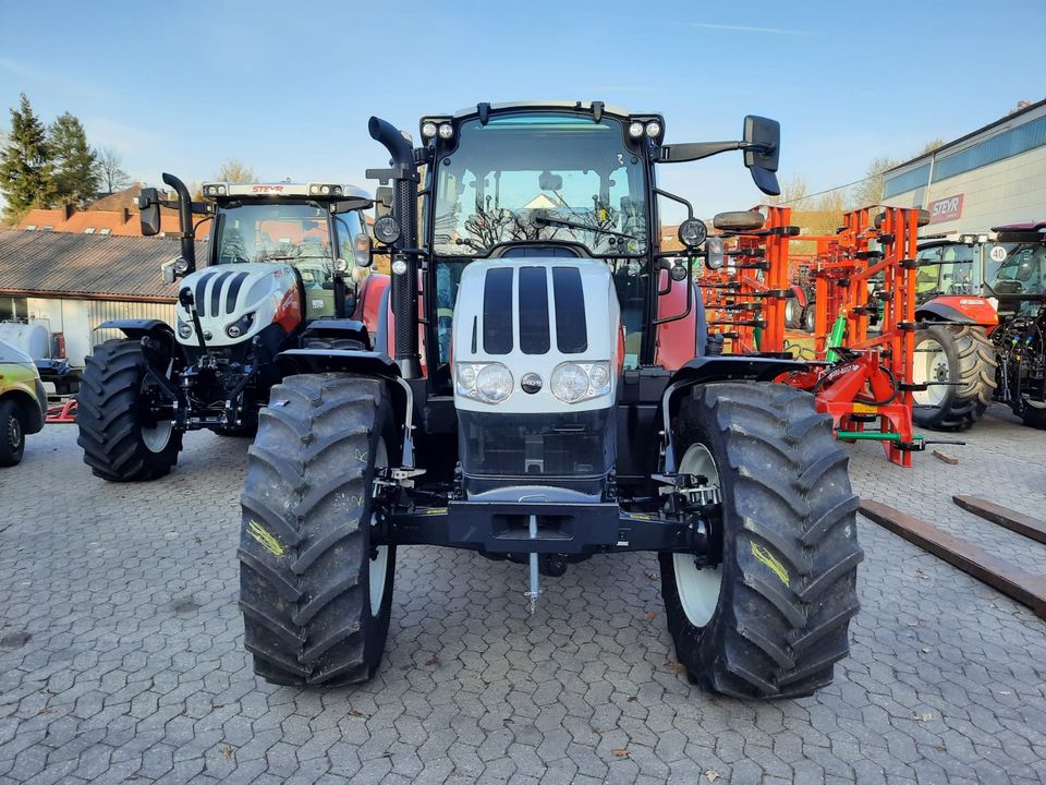 Schlepper Steyr Multi 4110 Stage 5 Traktor 110 PS 32/32 Gang in Ansbach