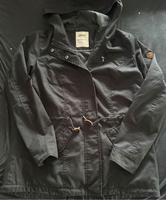 Only Übergangsjacke schwarz Gr. L mit Kapuze Hessen - Bad Hersfeld Vorschau
