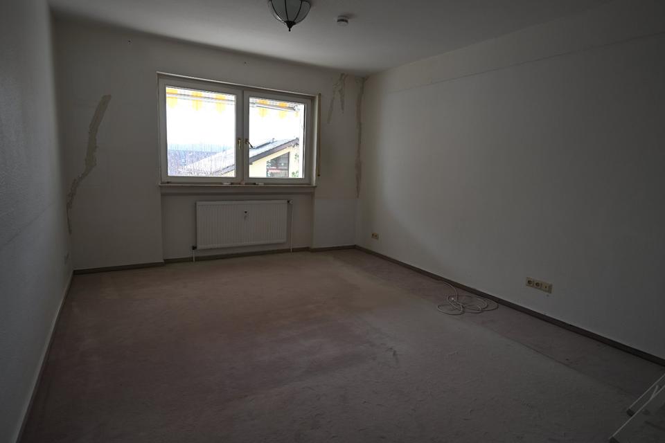 von Privat: Maisonette-Wohnung 5 Zimmer mit Balkon/Terrasse in Friedrichsdorf